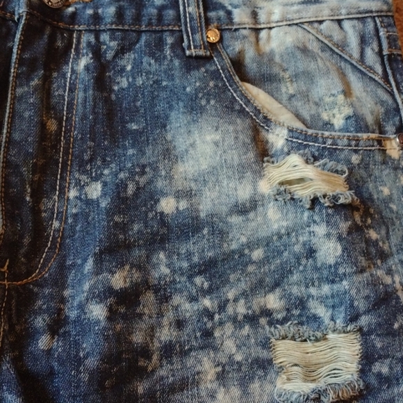 Heritage by America distressed denim shorts w 38 - Picture 4 of 5